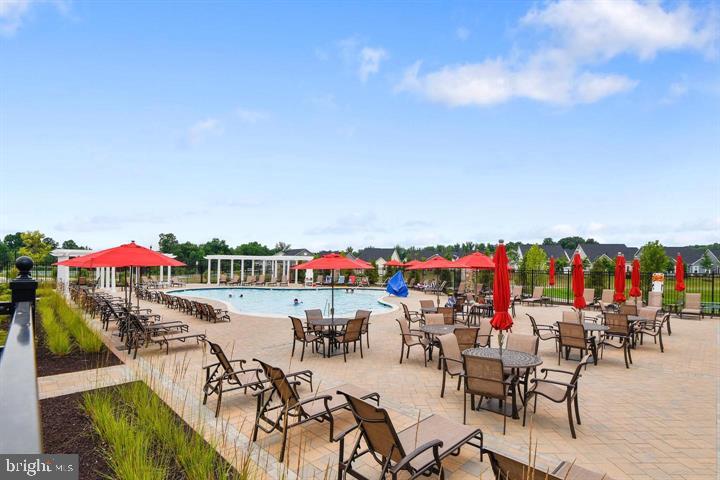 2834 Dragon Fly Way Odenton, MD 21113 - Photo 26 of 35 Outdoor Pool