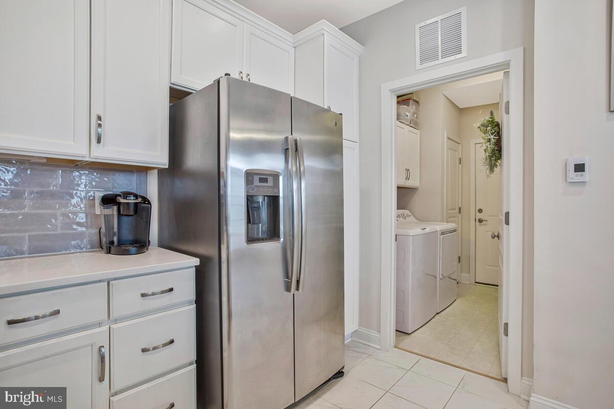 2834 Dragon Fly Way Odenton, MD 21113 - Photo 8 of 35 Kitchen to Laundry