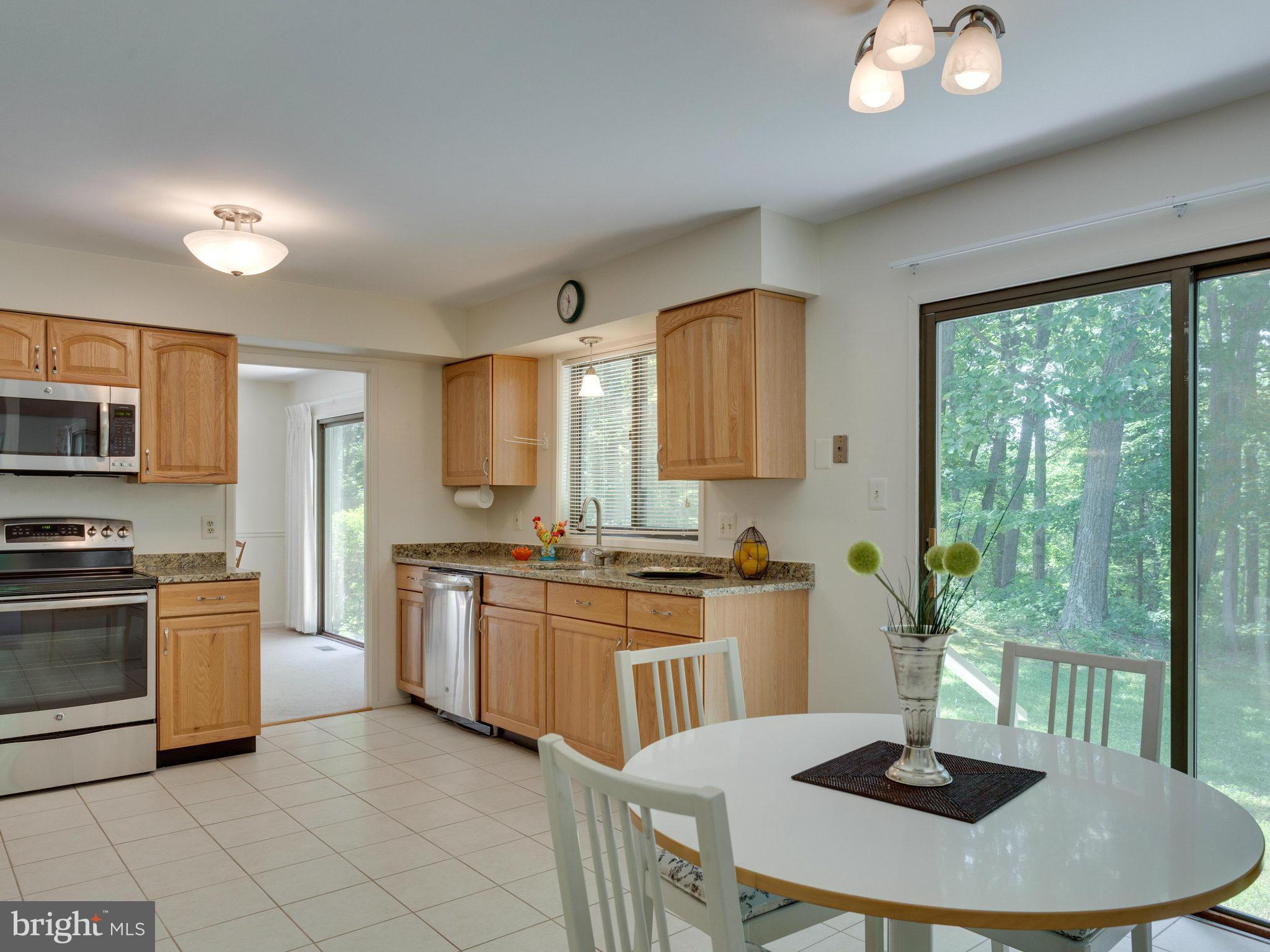 1423 Wolftrap Run Road Vienna, VA 22182 - Photo 14 of 30 Kitchen