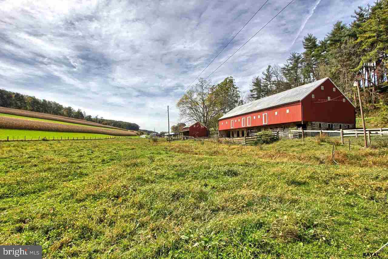 3247 Ridgeview Road Dallastown, PA 17313 - Photo 14 of 36