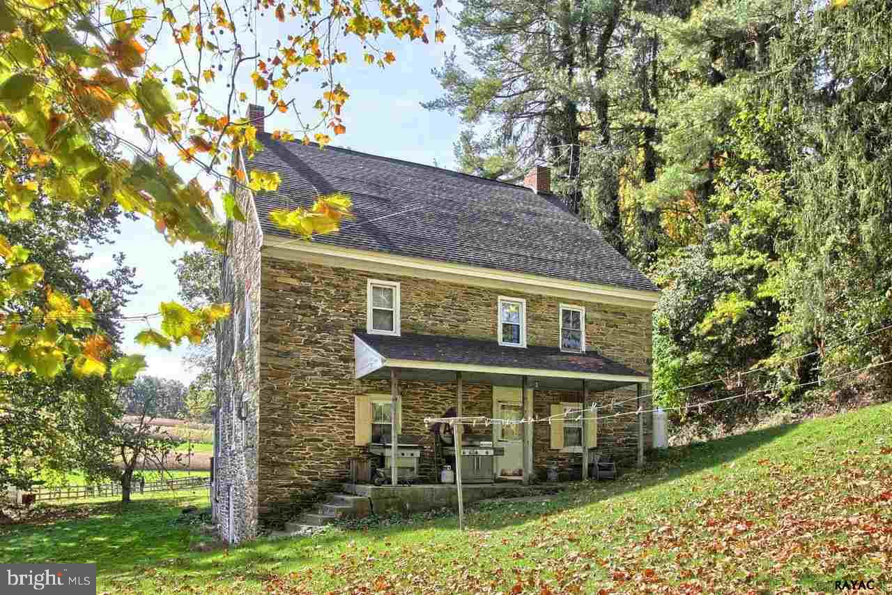 3247 Ridgeview Road Dallastown, PA 17313 - Photo 3 of 36