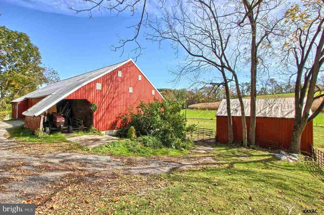 3247 Ridgeview Road Dallastown, PA 17313 - Photo 8 of 36