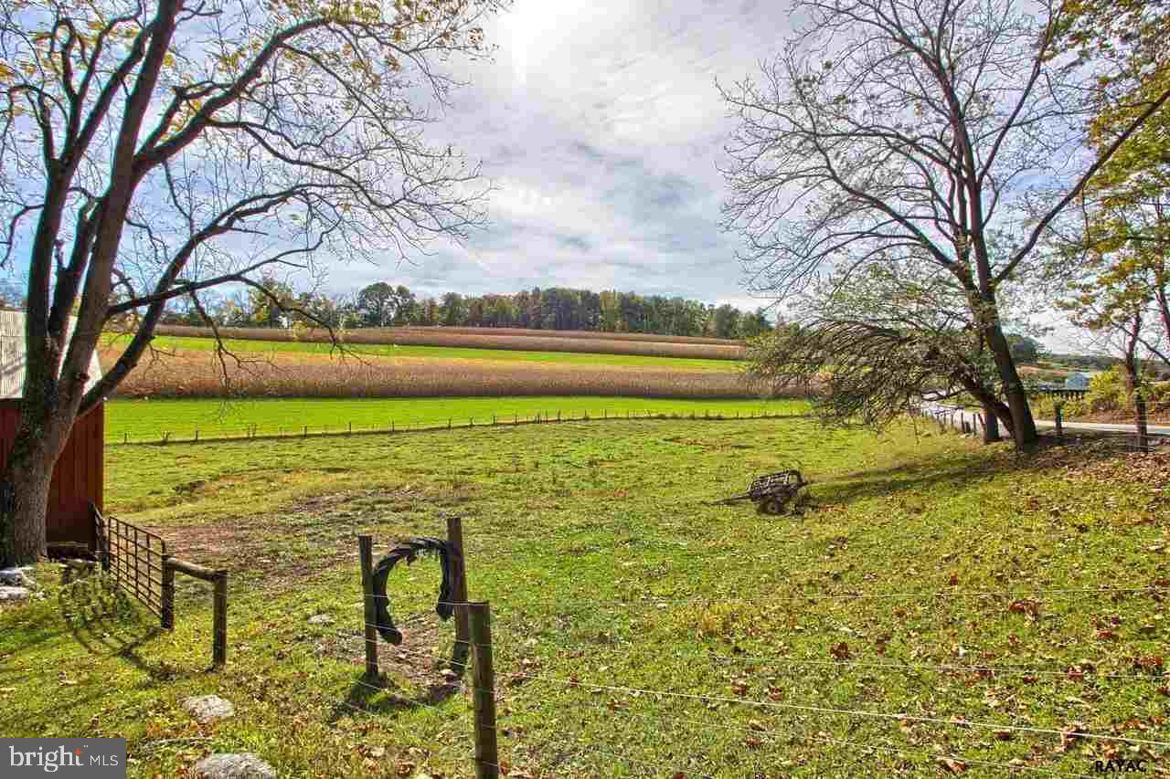 3247 Ridgeview Road Dallastown, PA 17313 - Photo 9 of 36