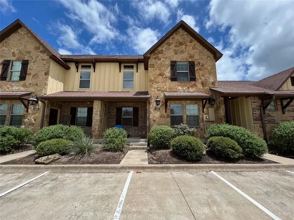 $650 | 405 Baby Bear Drive, College Station, TX 77845