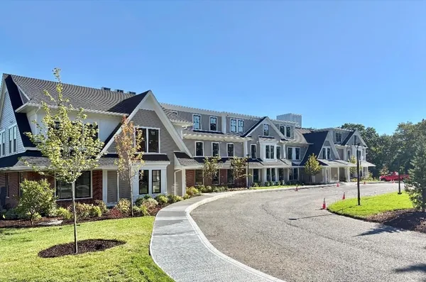 $3,700 | 26 Union Street, Unit 110, Natick, MA 01760