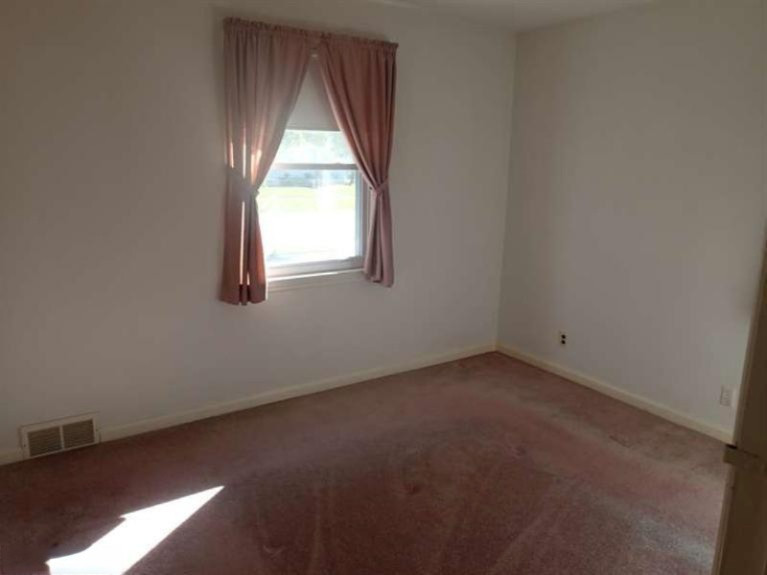 2655 Liberty Road Muskegon, MI 49441 - Photo 5 of 15 Additional Photo