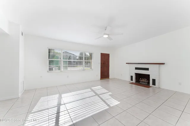 $2,850 | 206 4th Avenue, Indialantic, FL 32903