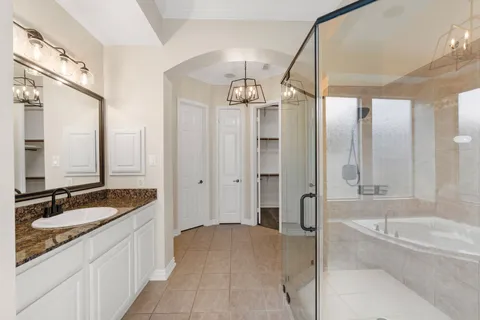 $949,000 | 830 Lake Grayson Drive, Katy, TX 77494