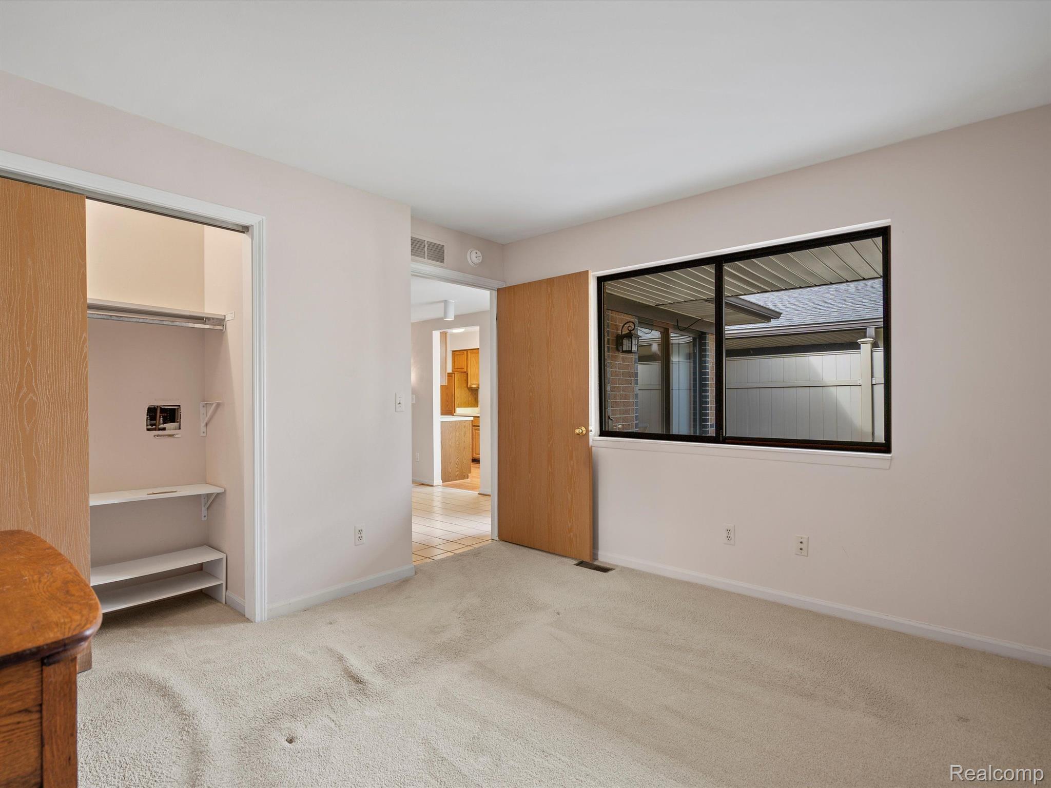 979 Wexford Way Rochester, MI 48307 - Photo 14 of 24 Gallery Image 14