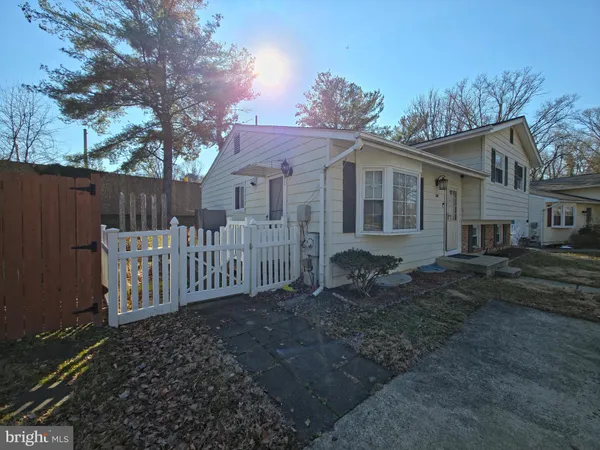 $3,150 | 200 Hardy Place, Rockville, MD 20852