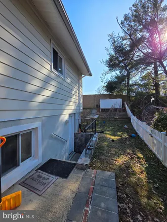 $3,150 | 200 Hardy Place, Rockville, MD 20852