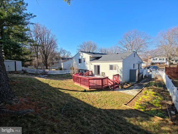 $3,150 | 200 Hardy Place, Rockville, MD 20852