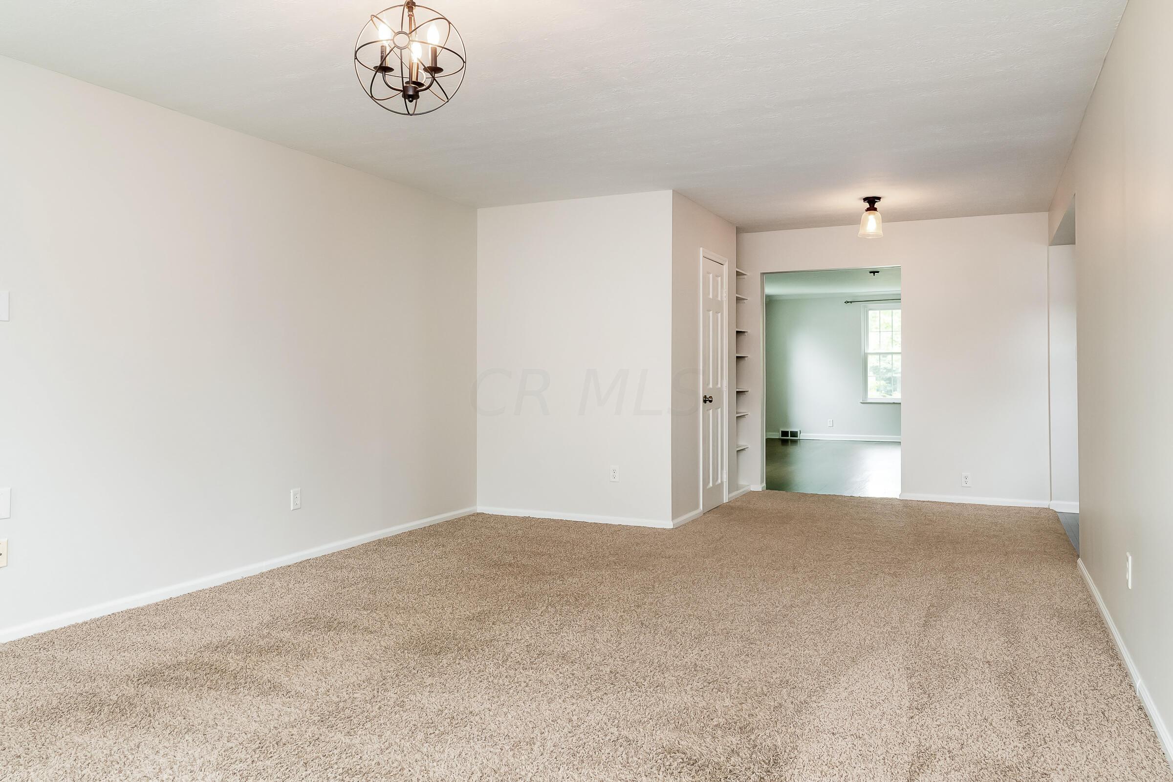 995 Vernon Road Bexley, OH 43209 - Photo 21 of 50 Family Room
