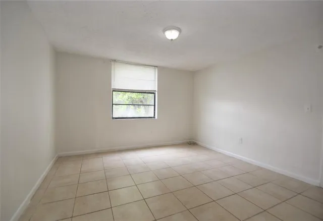 $2,000 | 1790 Northwest 55th Avenue, Unit 202, Lauderhill, FL 33313
