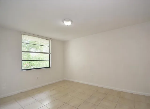 $2,000 | 1790 Northwest 55th Avenue, Unit 202, Lauderhill, FL 33313