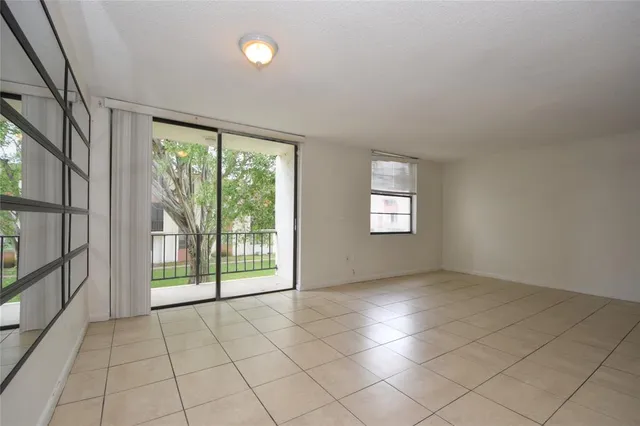 $2,000 | 1790 Northwest 55th Avenue, Unit 202, Lauderhill, FL 33313