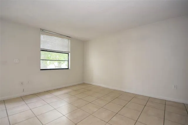 $2,000 | 1790 Northwest 55th Avenue, Unit 202, Lauderhill, FL 33313