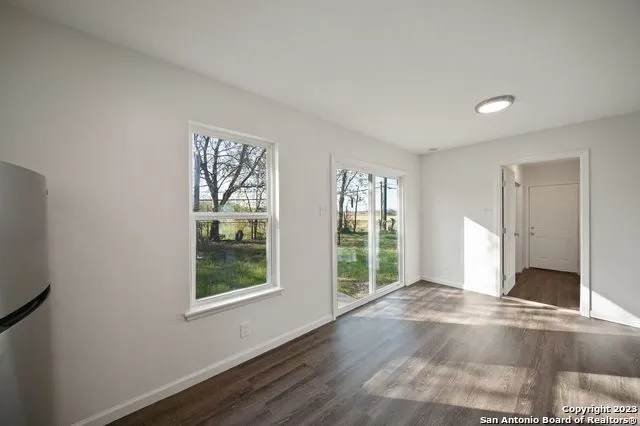 $1,400 | 3222 Pine Hollow, San Antonio, TX 78211