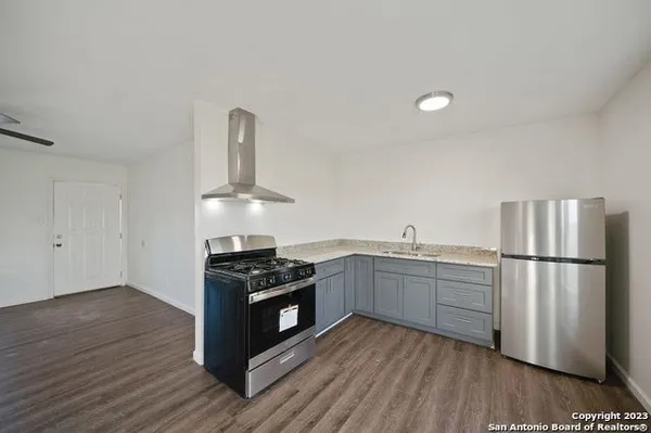 $1,400 | 3222 Pine Hollow, San Antonio, TX 78211