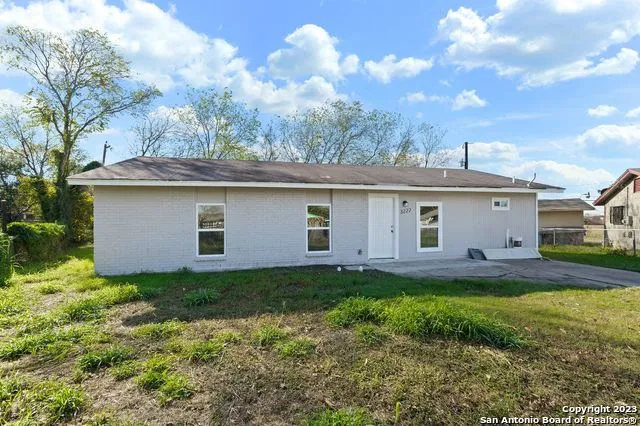 $1,400 | 3222 Pine Hollow, San Antonio, TX 78211