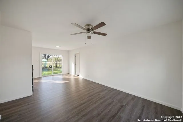 $1,400 | 3222 Pine Hollow, San Antonio, TX 78211