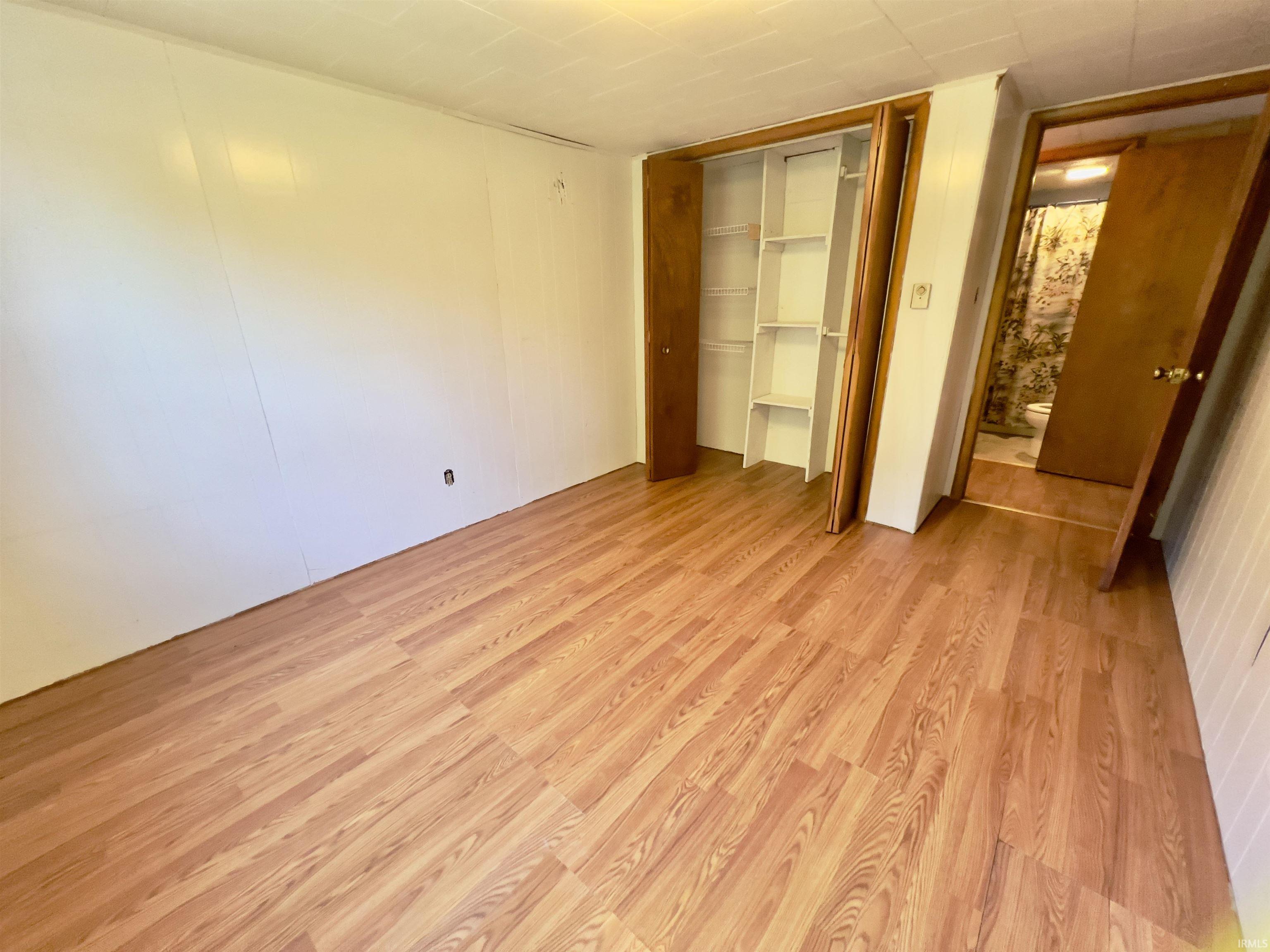 4784 East Shore Park Road Leesburg, IN 46538 - Photo 12 of 37