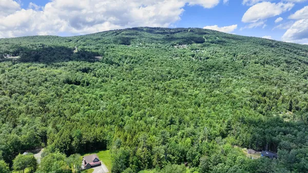 $739,000 | 490 West Hill Road, Ludlow, VT 05149