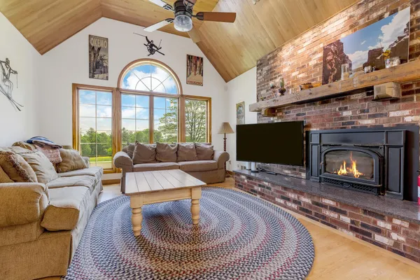 $739,000 | 490 West Hill Road, Ludlow, VT 05149