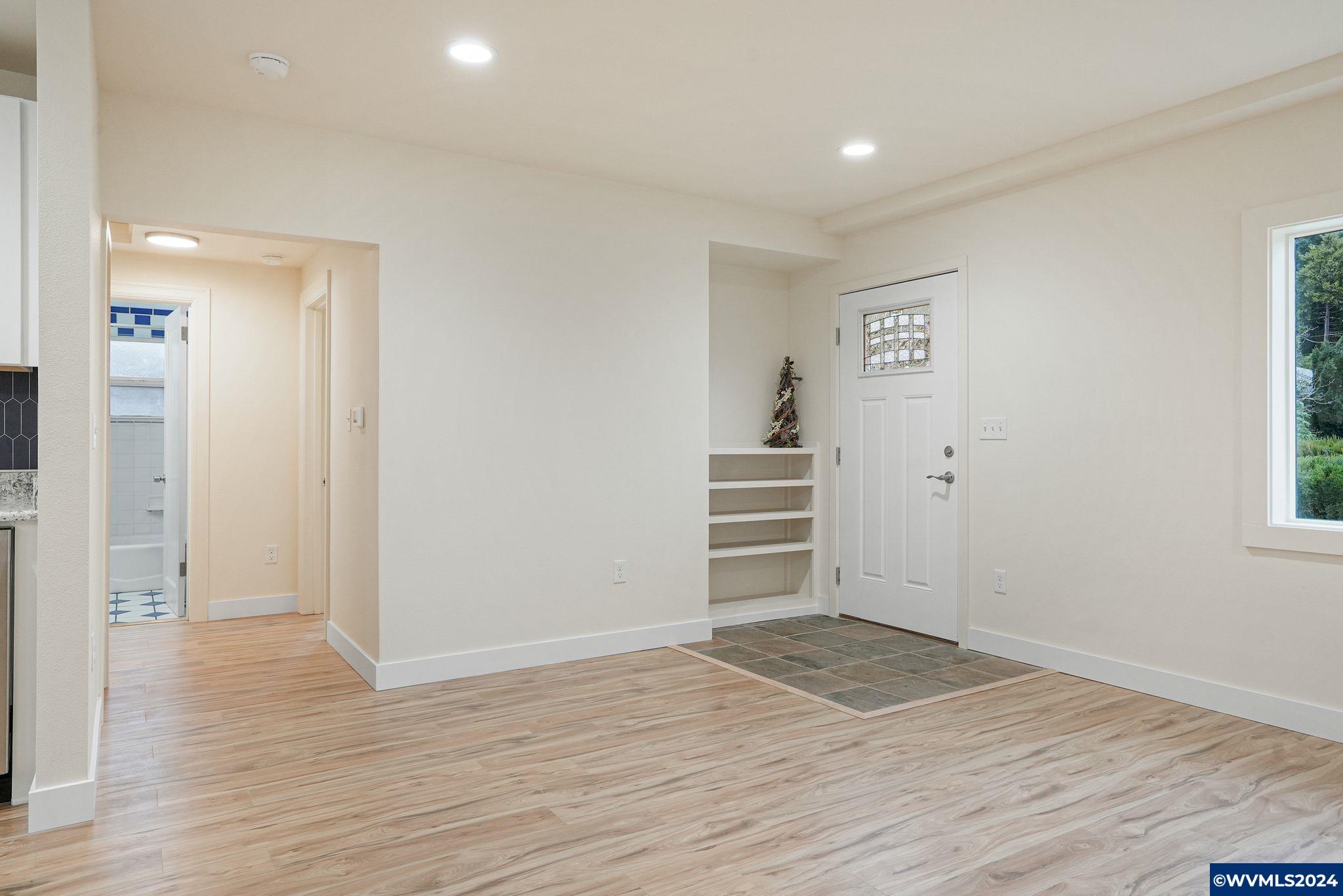 220 Northwest Juniper Lane Albany, OR 97321 - Photo 15 of 26