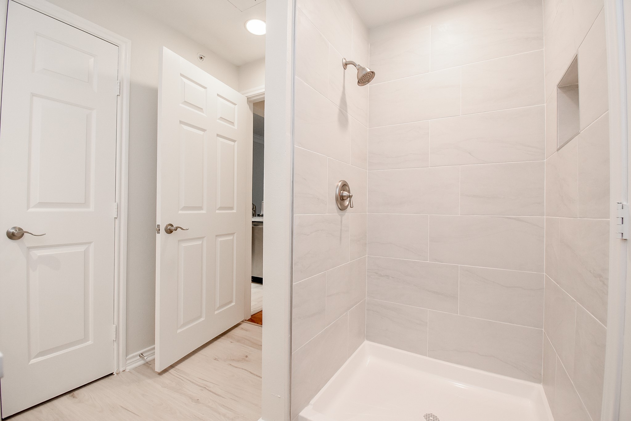 2400 McCue Road, Unit 357 Houston, TX 77056 - Photo 18 of 35