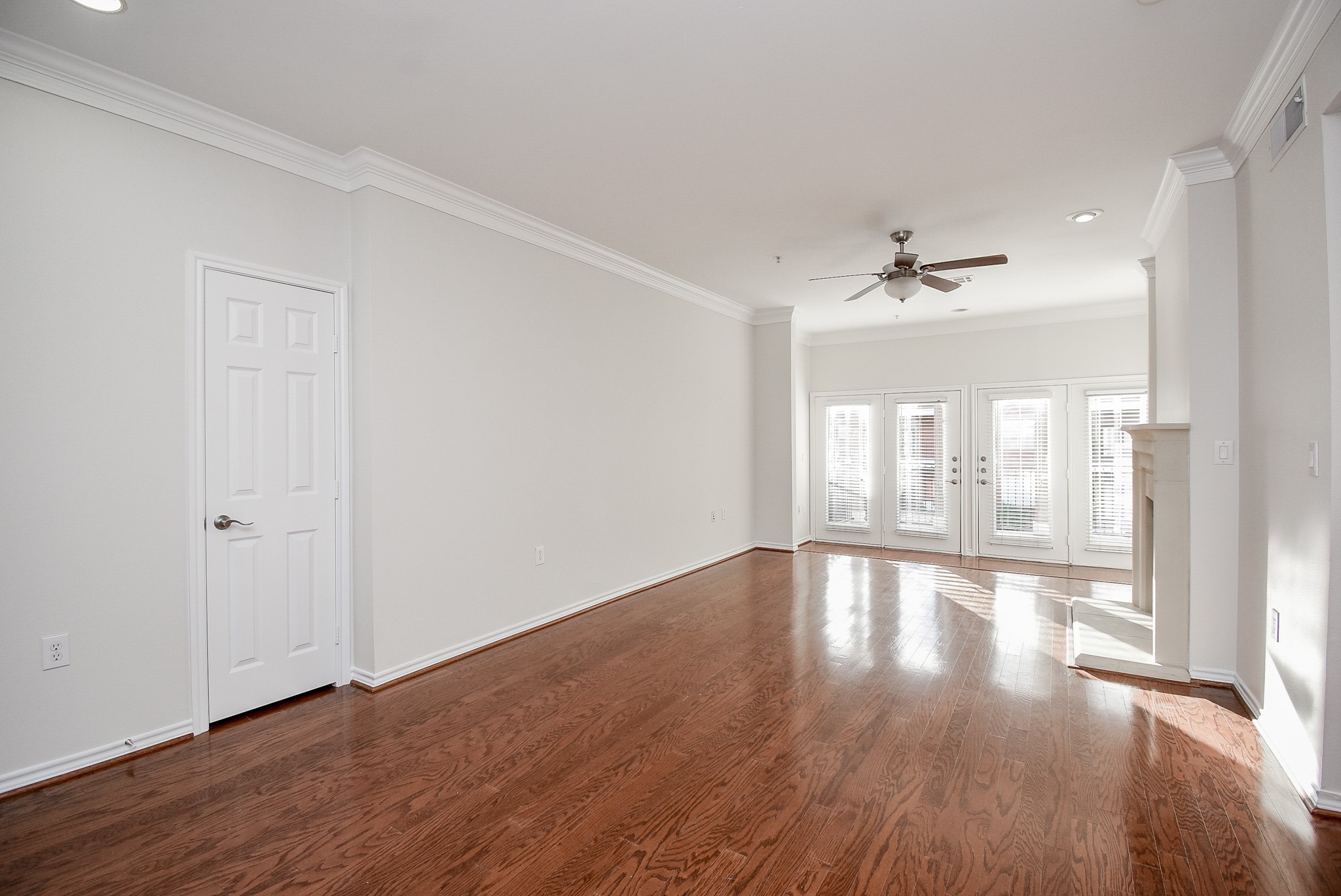 2400 McCue Road, Unit 357 Houston, TX 77056 - Photo 7 of 35