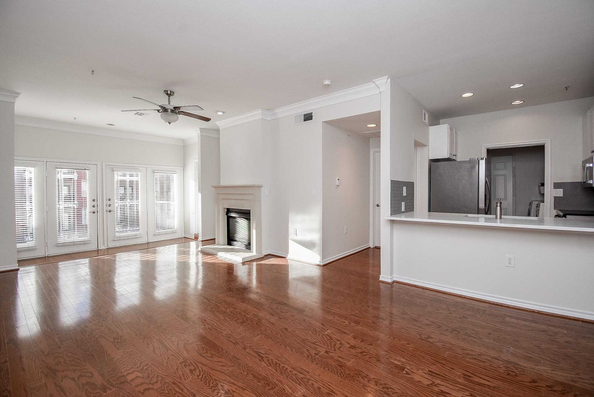 2400 McCue Road, Unit 357 Houston, TX 77056 - Photo 8 of 35