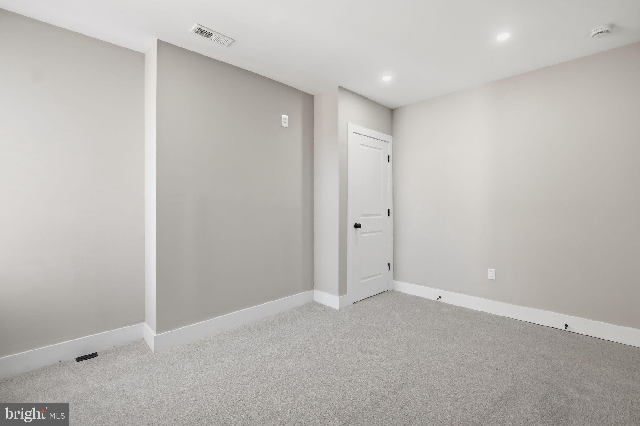 326 East 22nd Street Baltimore, MD 21218 - Photo 19 of 41