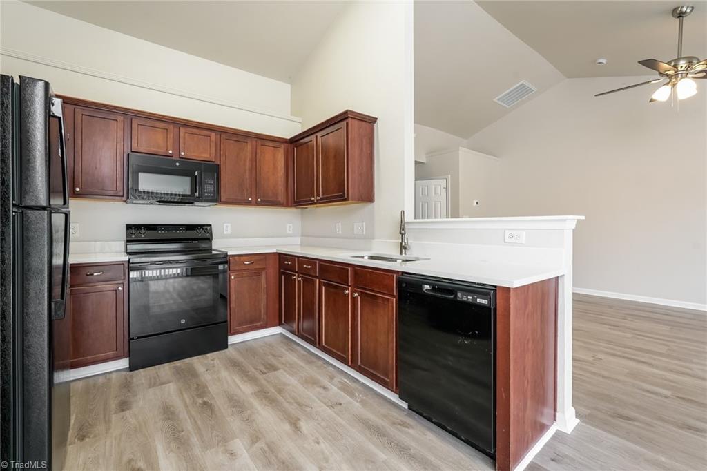 1137 Hawick Drive High Point, NC 27262 - Photo 8 of 17