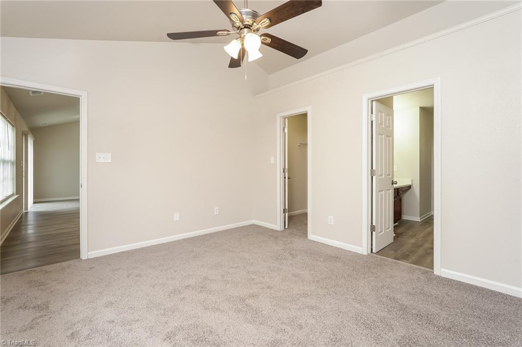 1137 Hawick Drive High Point, NC 27262 - Photo 10 of 17