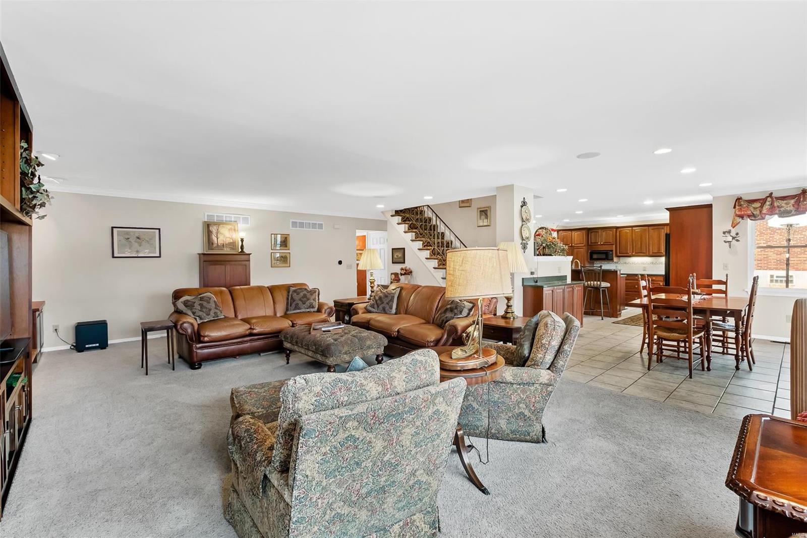 831 Bergquist Drive Ballwin, MO 63011 - Photo 12 of 45