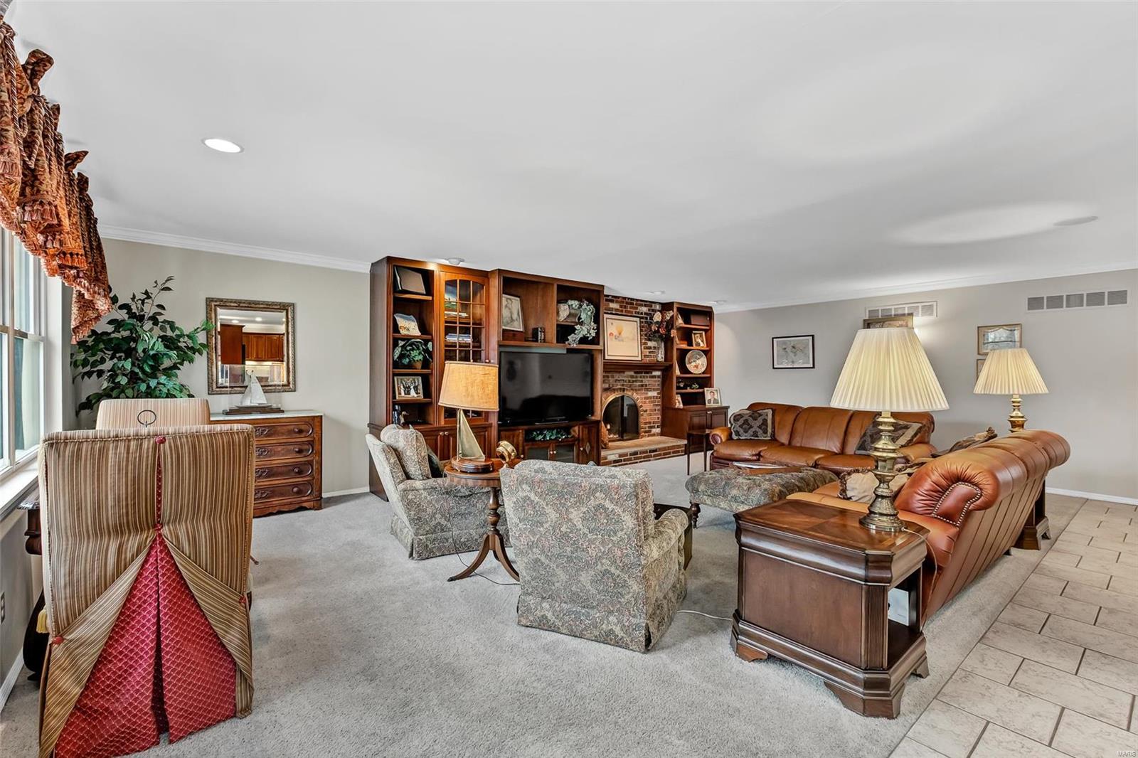 831 Bergquist Drive Ballwin, MO 63011 - Photo 13 of 45