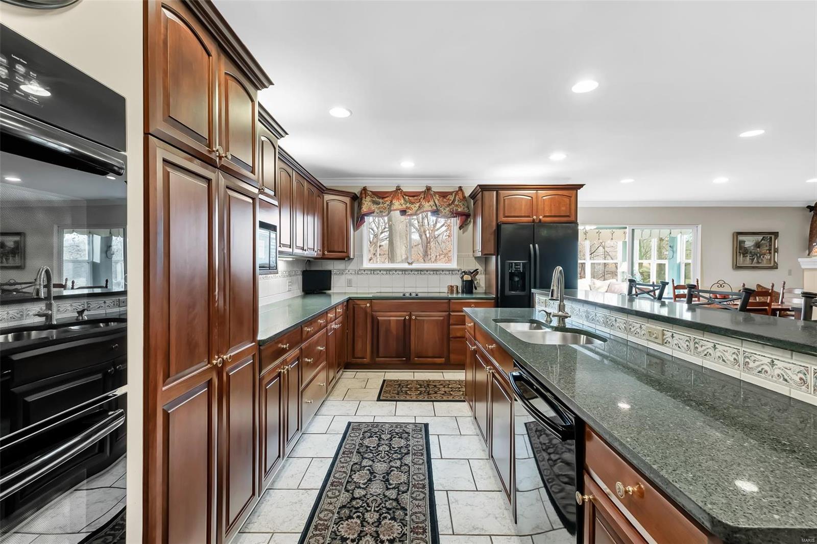 831 Bergquist Drive Ballwin, MO 63011 - Photo 22 of 45