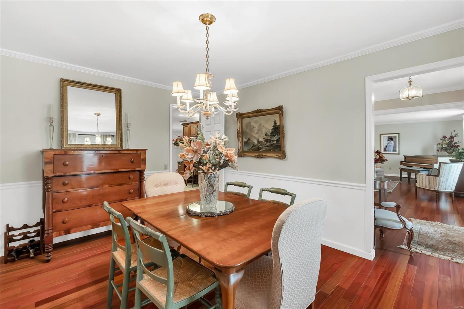 831 Bergquist Drive Ballwin, MO 63011 - Photo 7 of 45