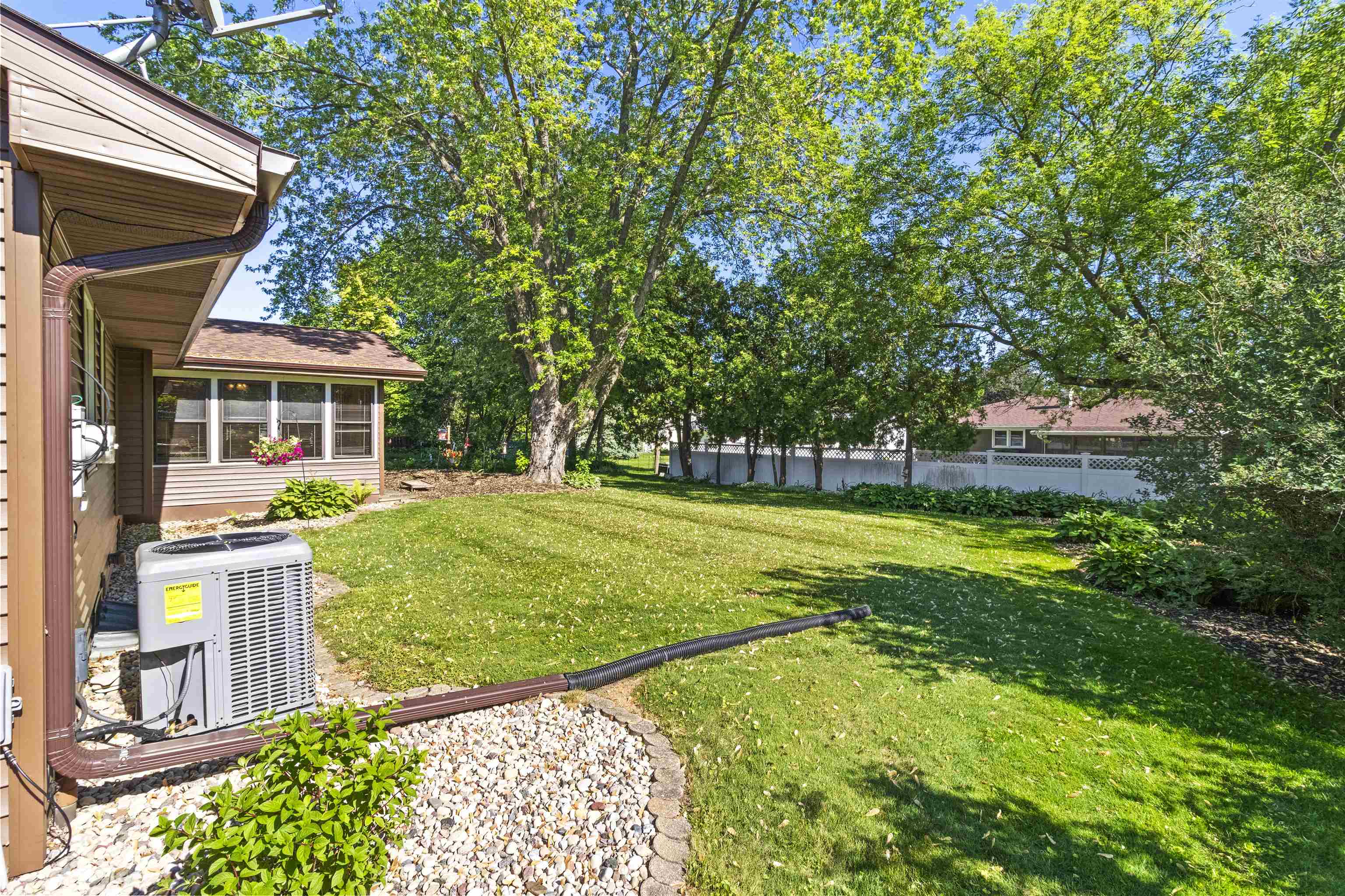 933 East Capitol Drive Appleton, WI 54911 - Photo 38 of 46