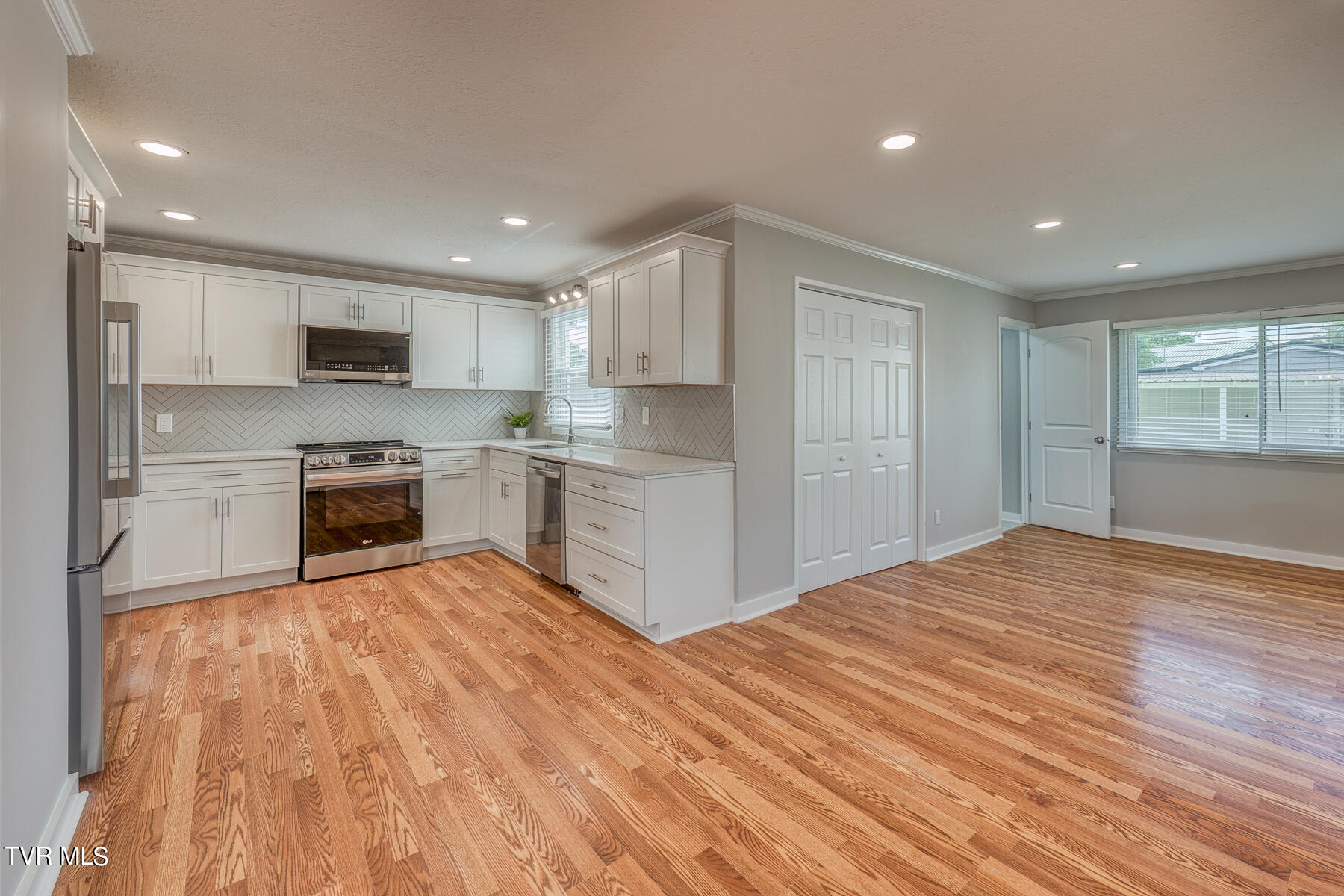1517 Kings Road Kingsport, TN 37664 - Photo 19 of 34 1517 Kings Rd-18