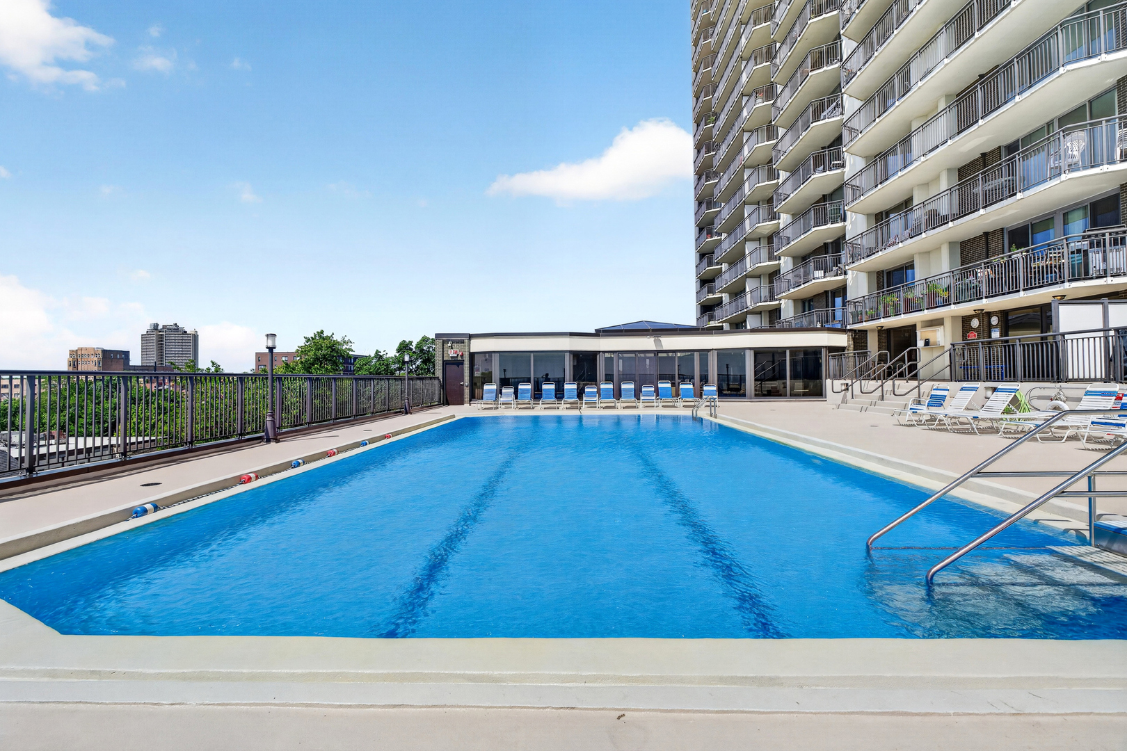6007 North Sheridan Road, Unit 11G Chicago, IL 60660 - Photo 24 of 38