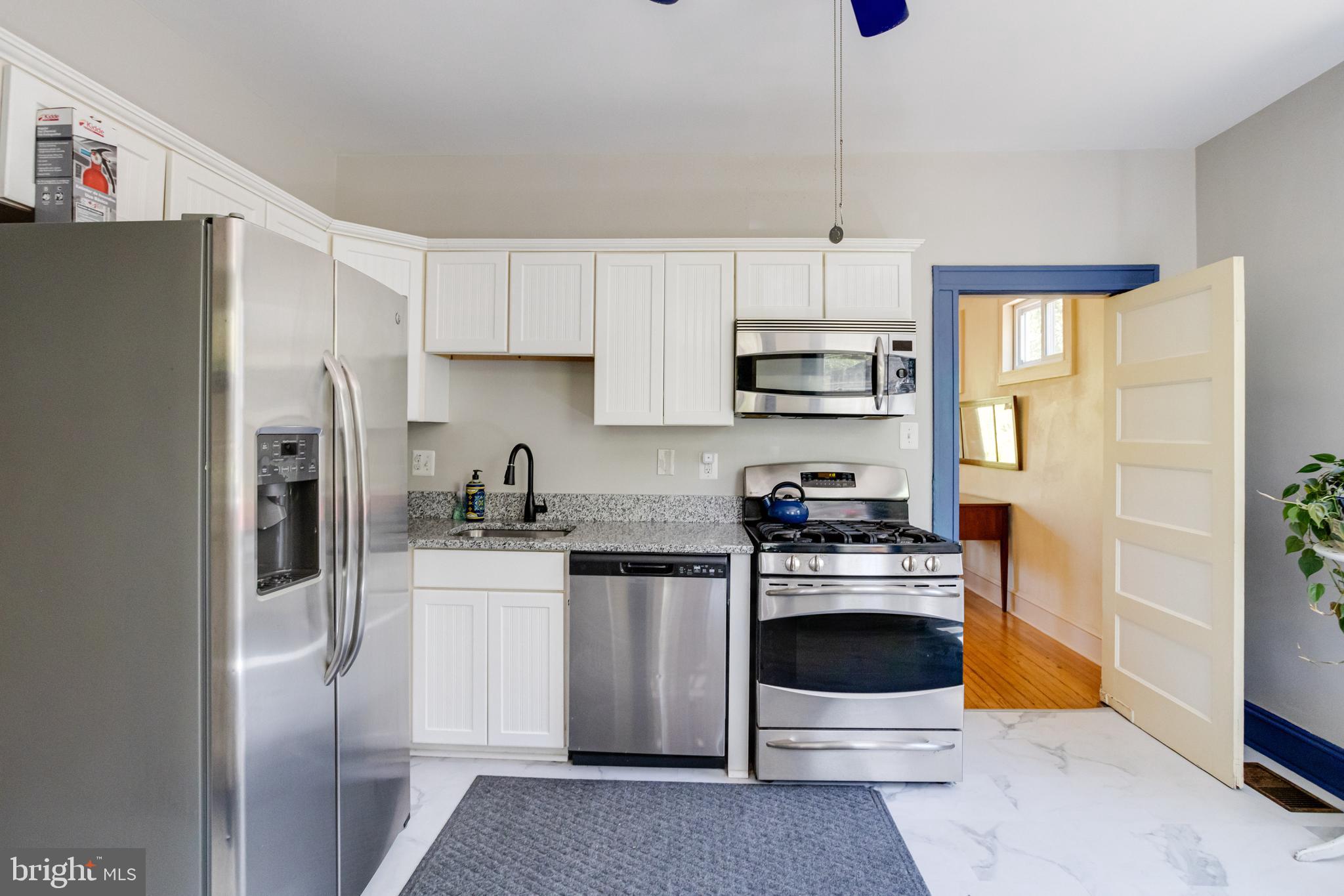 2213 Chilham Road Baltimore, MD 21209 - Photo 15 of 43