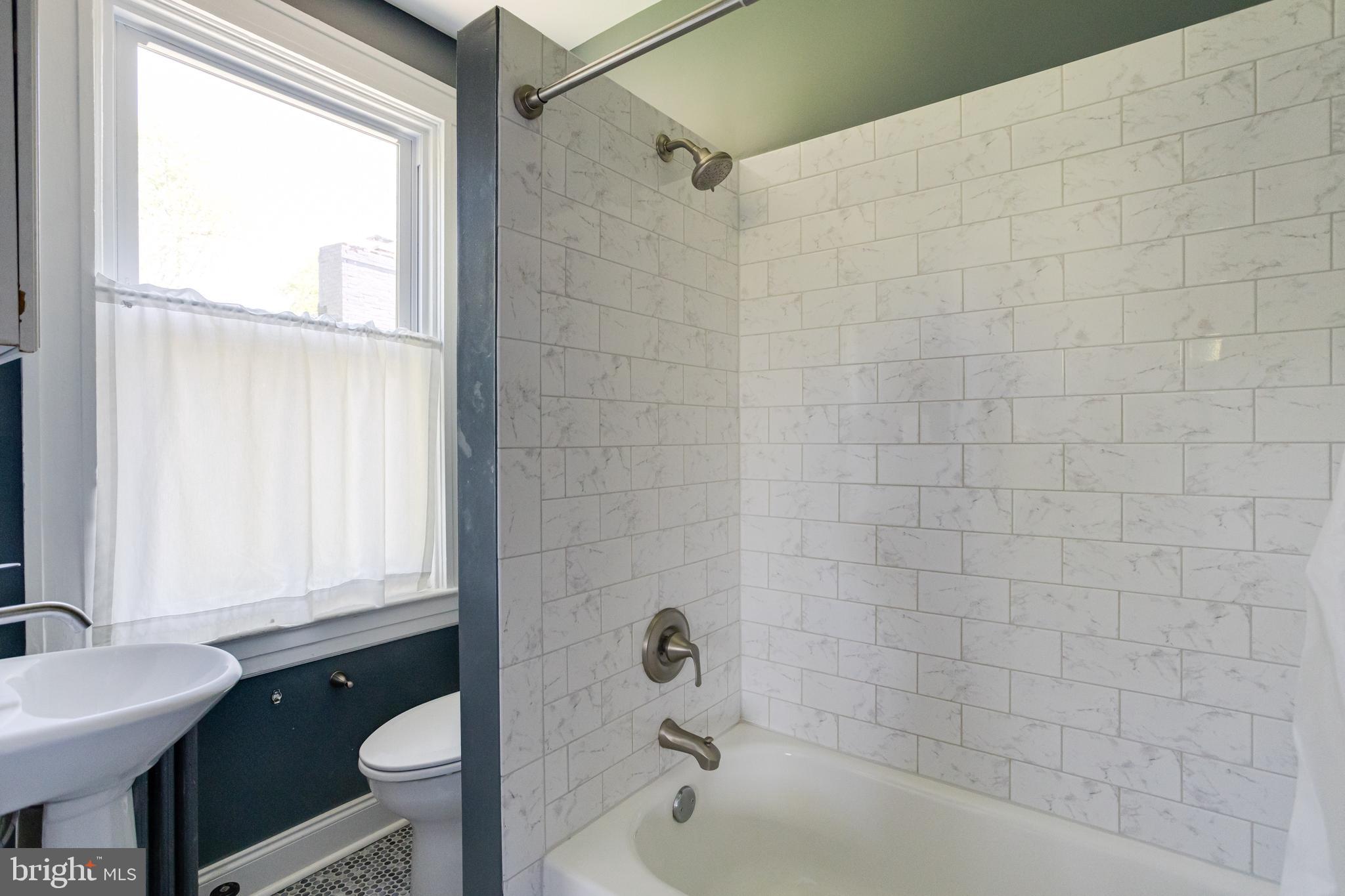 2213 Chilham Road Baltimore, MD 21209 - Photo 20 of 43