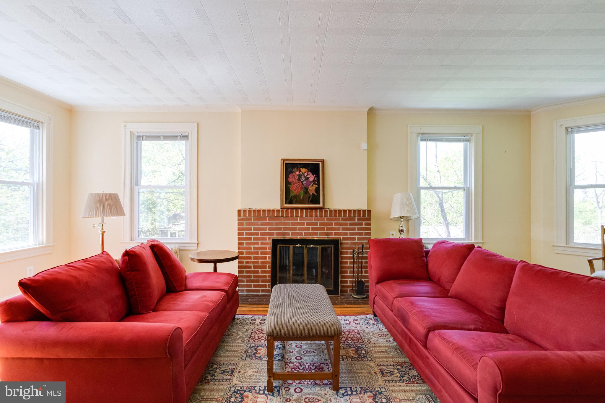 2213 Chilham Road Baltimore, MD 21209 - Photo 7 of 43