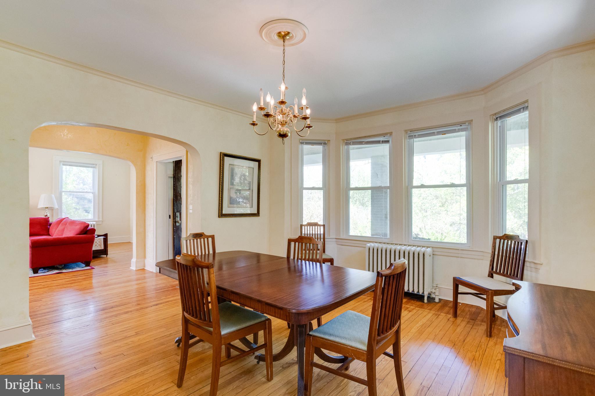 2213 Chilham Road Baltimore, MD 21209 - Photo 10 of 43