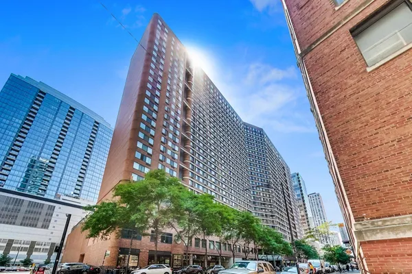 $239,000 | 211 East Ohio Street, Unit 2817, Chicago, IL 60611