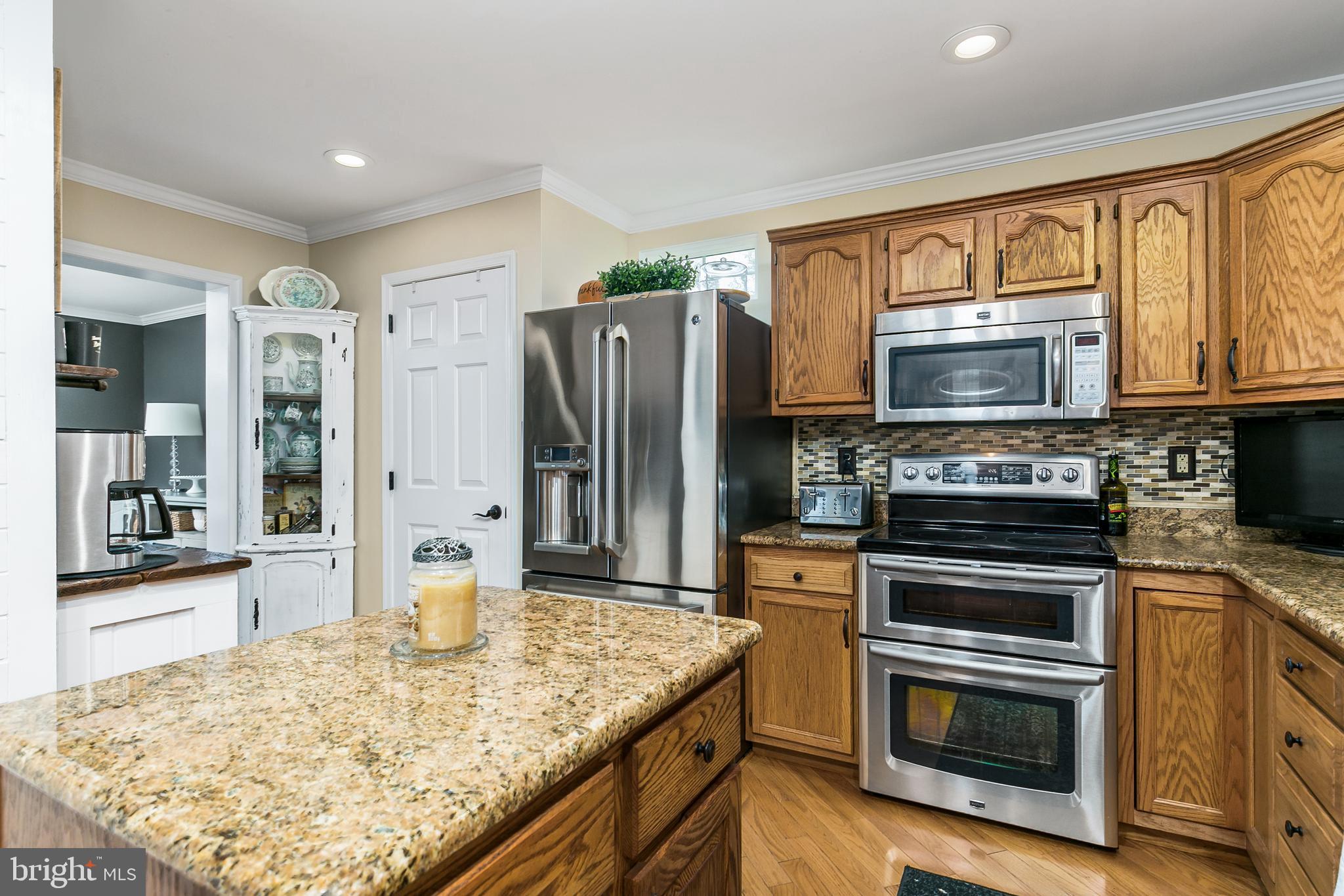 2163 Cooper Road Atco, NJ 08004 - Photo 8 of 33 Kitchen Double Oven
