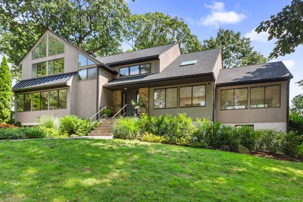 $14,500 | 27 Stone Cabin Road, New Rochelle, NY 10801
