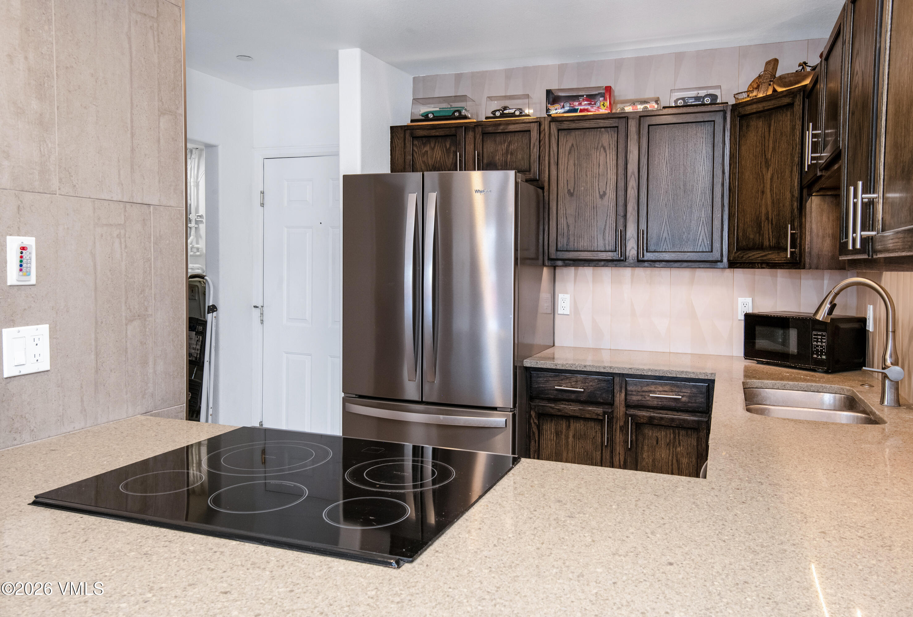 216 Main Street, Unit R319 Edwards, CO 81632 - Photo 3 of 15 216-Main-St-R319_15